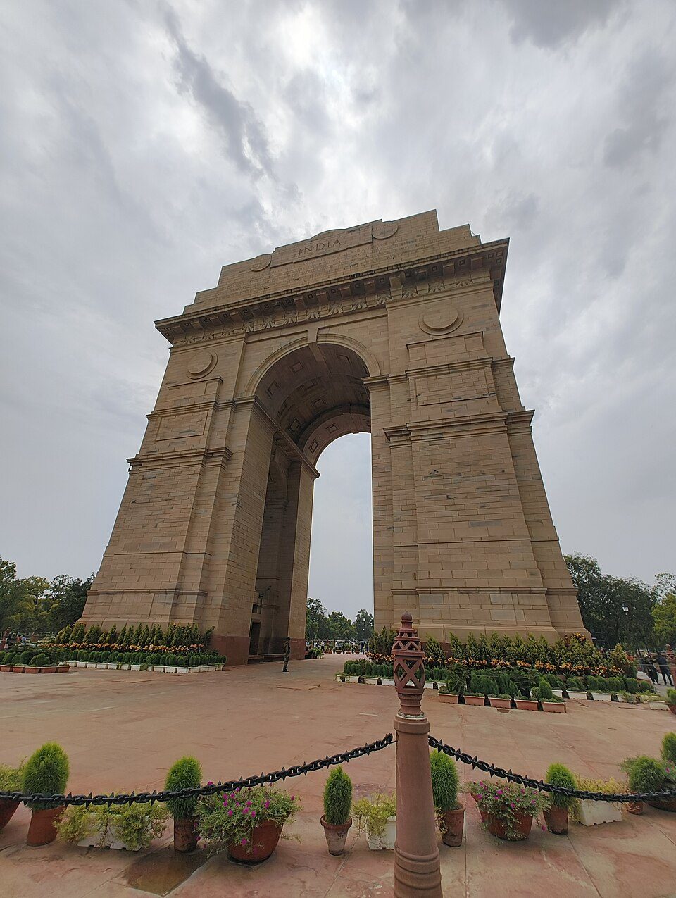दिल्ली की पाबंदियों पर उमर अब्दुल्ला: 'कश्मीर मॉडल का विस्तार'